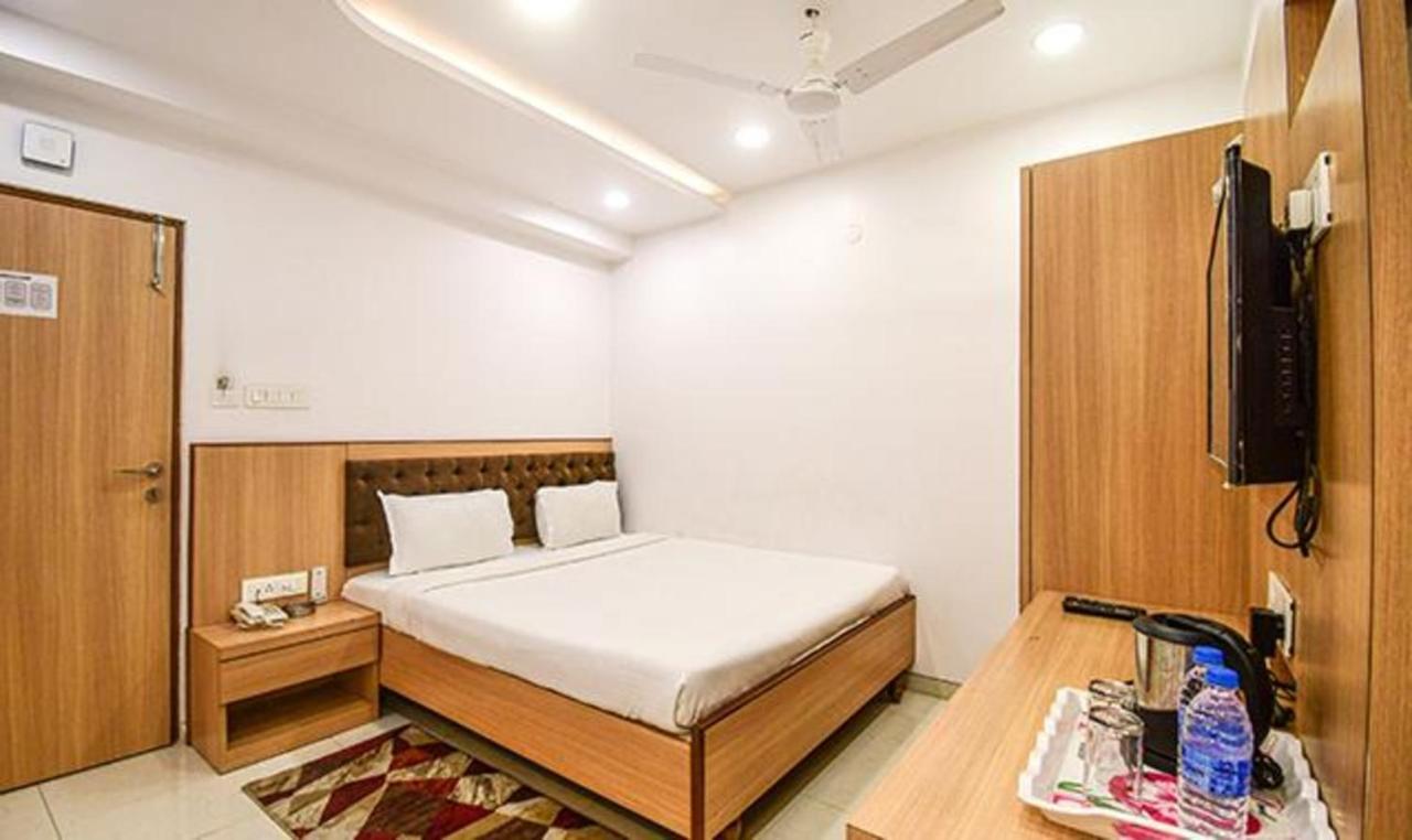 Fabhotel Stay Inn International - Nr Sealdah Station Kalkutta Kültér fotó